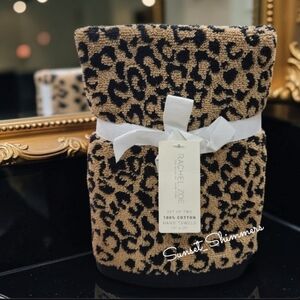 2 Piece Rachel Zoe Leopard Cheetah Animal Print Hand Towel Set NEW